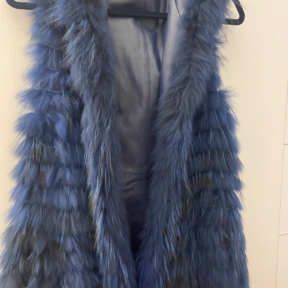 🔥SEND OFFERS🔥 BLUE reversible real fur and leather long vest​​ - Picture 6 of 10